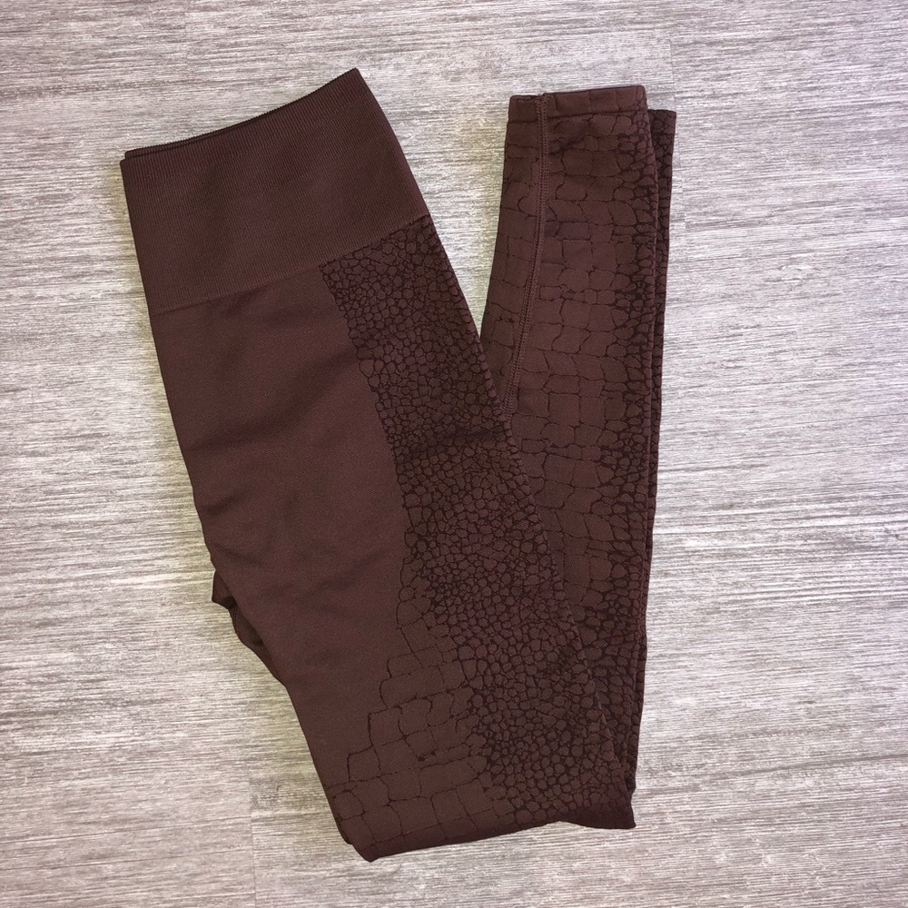Fabletics High-Waisted Seamless Reptile Legging